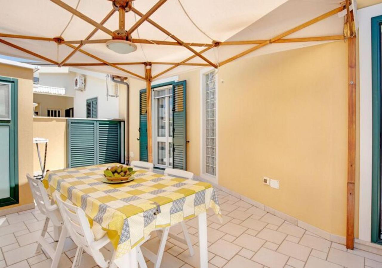 Villa Verdemare San Lorenzo Рейтани Экстерьер фото